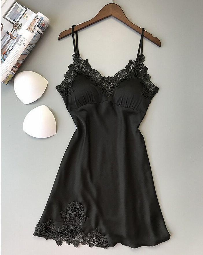 Ardessa - Elegancka koszula nocna z koronkowymi detalami